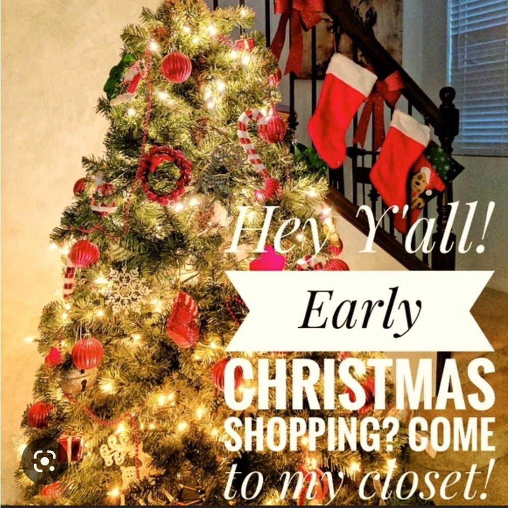 🎄🎁Come stop by and get your Christmas gift early before it's gone 🎁🎄